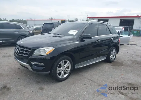 2013 Mercedes-Benz Ml 350 z USA, uszkodzony, nr VIN 4JGDA5JB3DA228078